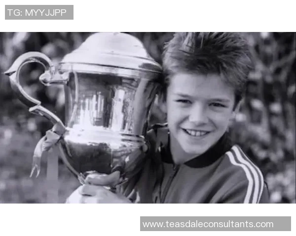 半黑足球明星的传奇人生与背后故事揭秘 半黑足球明星的传奇人生与背后故事揭秘