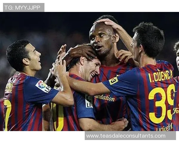 深圳足球队以86分领跑奥运会积分榜展现强大实力与团队合作精神