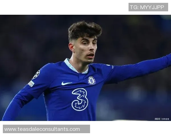 英国现役足球明星的风采与成就全面解析 英国现役足球明星的风采与成就全面解析